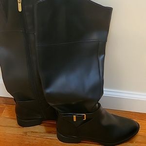 Circus boots